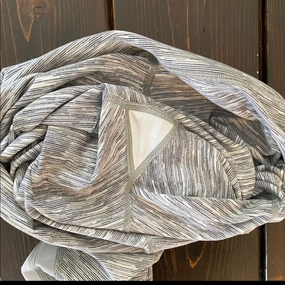 Lululemon Wunder Under SE Scallop Wee Are From Space Nimbus Battleship - Picture 9 of 12